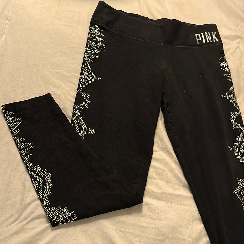 Victoria’s Secret pink leggings Aztec rhinestones size medium. Amazing condition